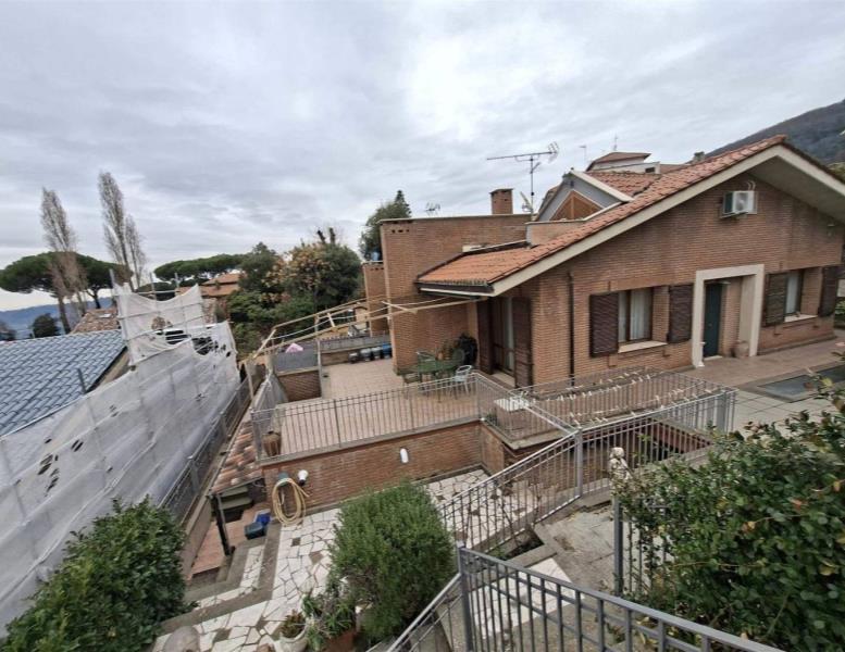 casa indipendente in vendita a Rocca di Papa