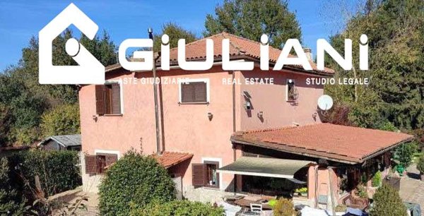 appartamento in vendita a Rocca di Papa in zona Vivaro