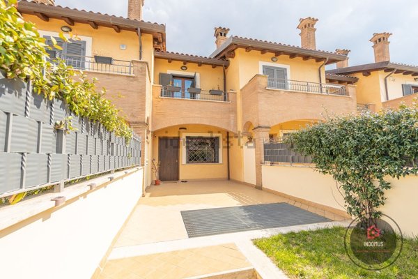 casa indipendente in vendita a Rocca di Papa