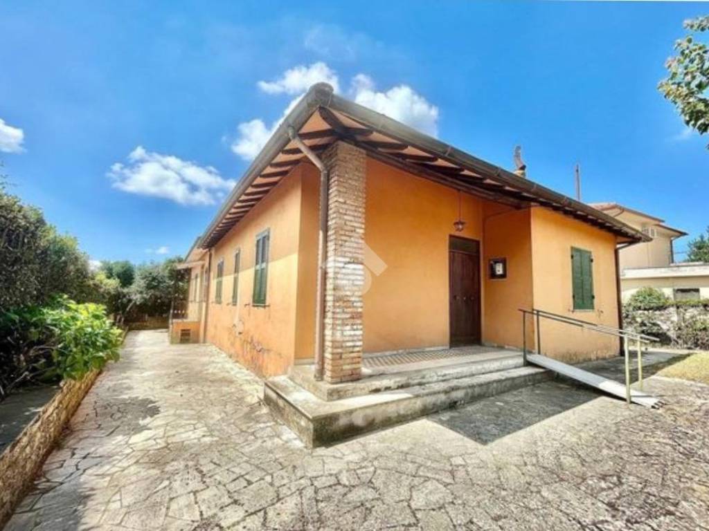casa indipendente in vendita a Rocca di Papa