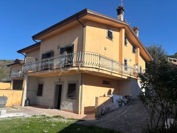 casa indipendente in vendita a Rocca di Papa