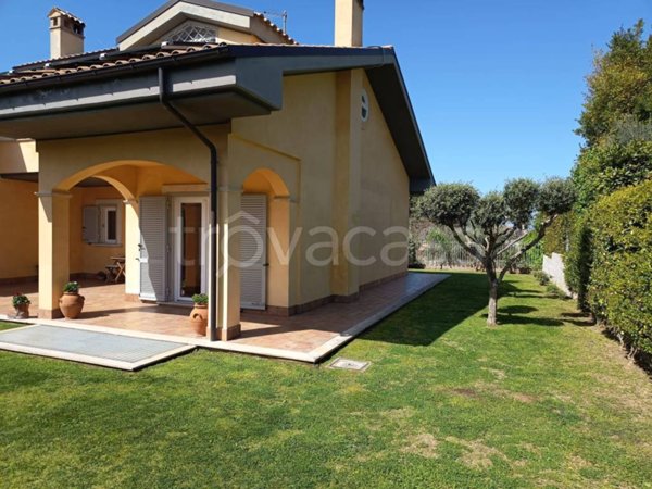 casa indipendente in vendita a Rocca di Papa