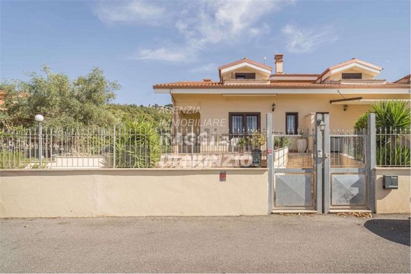 casa indipendente in vendita a Rocca di Papa