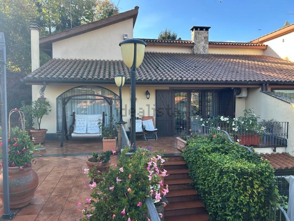 casa indipendente in vendita a Rocca di Papa