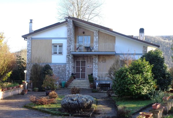casa indipendente in vendita a Rocca di Papa in zona Vivaro