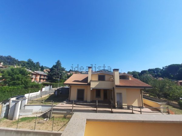 casa indipendente in vendita a Rocca di Papa