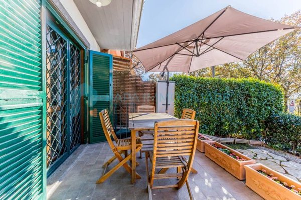 casa indipendente in vendita a Rocca di Papa in zona Tre Coni
