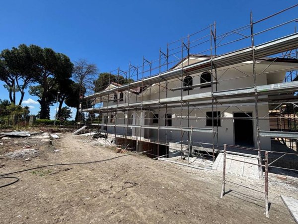 casa indipendente in vendita a Rocca di Papa