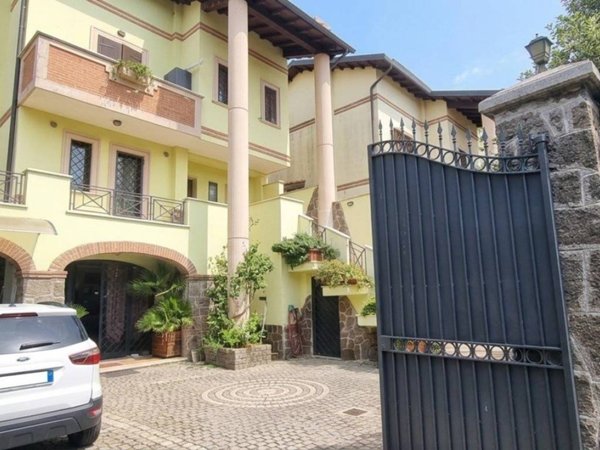 casa indipendente in vendita a Rocca di Papa