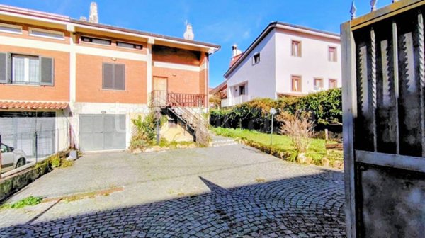 casa indipendente in vendita a Rocca di Papa