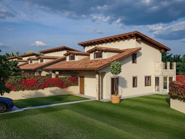 casa indipendente in vendita a Rocca di Papa in zona Grotte Dell'Acqua