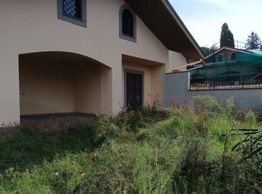 casa indipendente in vendita a Rocca di Papa in zona Grotte Dell'Acqua