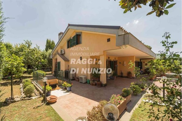 casa indipendente in vendita a Rocca di Papa