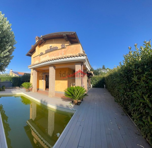 casa indipendente in vendita a Rocca di Papa
