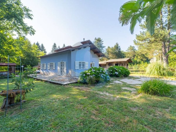 casa indipendente in vendita a Rocca di Papa in zona Tre Coni