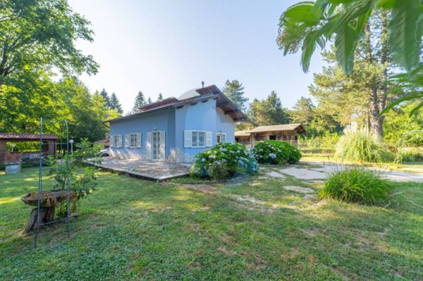 casa indipendente in vendita a Rocca di Papa in zona Pratoni del Vivaro