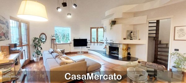 casa indipendente in vendita a Rocca di Papa in zona Tre Coni