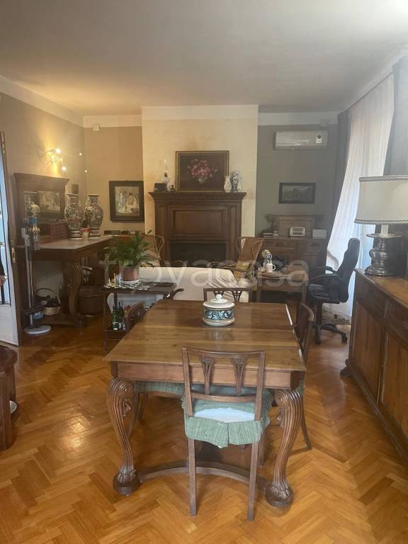 casa indipendente in vendita a Rocca di Papa in zona Tre Coni