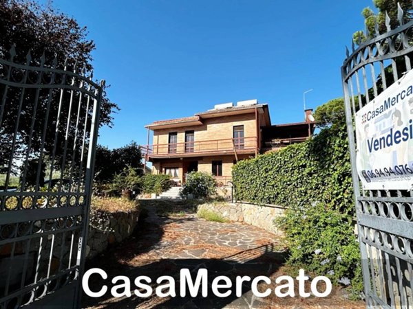 casa indipendente in vendita a Rocca di Papa