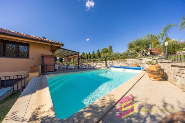 casa indipendente in vendita a Rocca di Papa