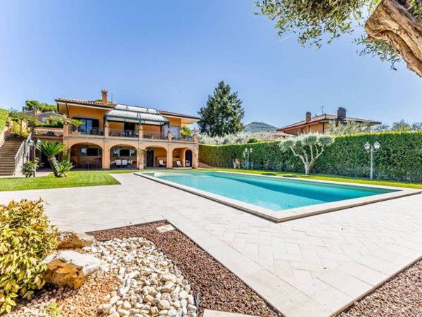 casa indipendente in vendita a Rocca di Papa