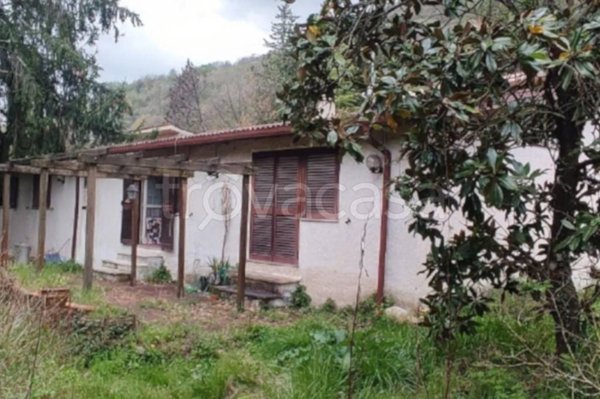 casa indipendente in vendita a Roccagiovine