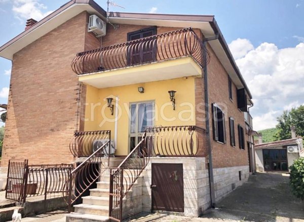 casa indipendente in vendita a Rocca Priora in zona Colle di Fuori