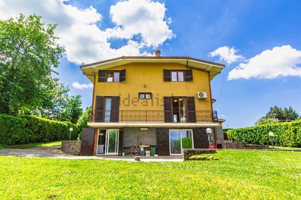 casa indipendente in vendita a Rocca Priora in zona Colle di Fuori