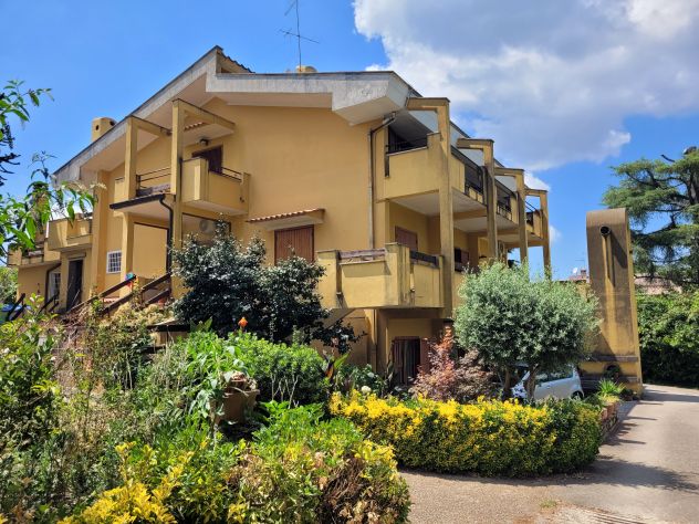 casa indipendente in vendita a Rocca Priora