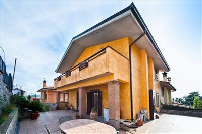 casa indipendente in vendita a Rocca Priora