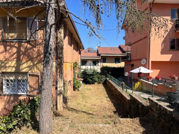 quadrivano in vendita a Rocca Priora