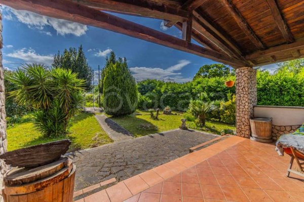 casa indipendente in vendita a Rocca Priora in zona Colle di Fuori