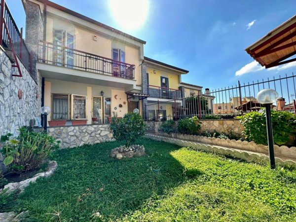 casa indipendente in vendita a Rocca Priora