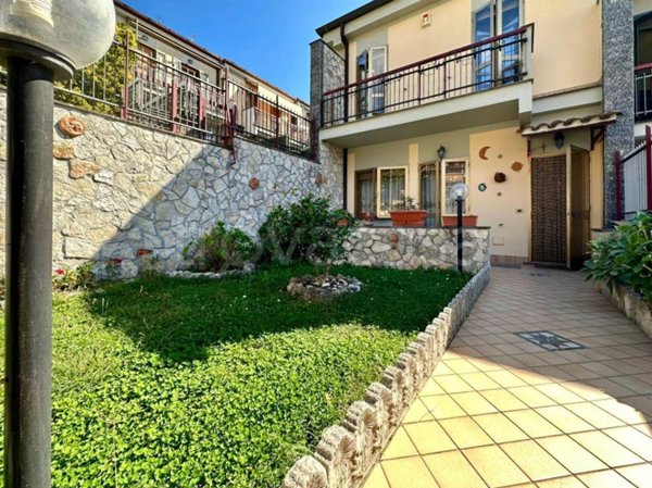 casa indipendente in vendita a Rocca Priora