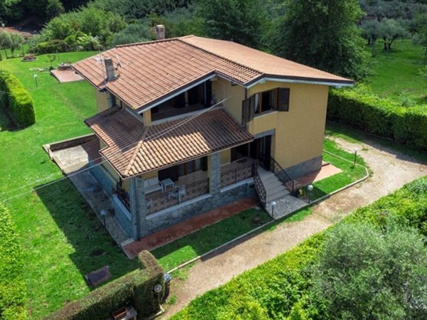 casa indipendente in vendita a Rocca Priora in zona Colle di Fuori