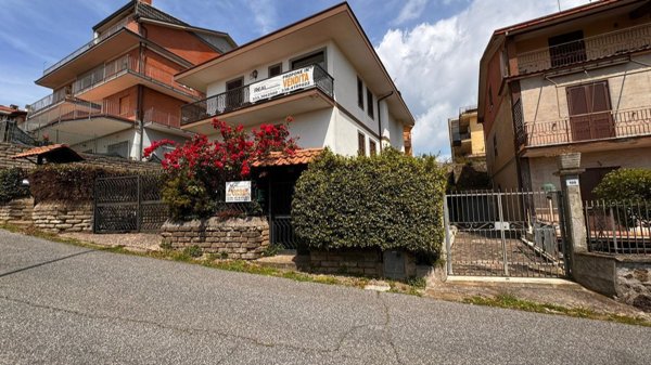 casa indipendente in vendita a Rocca Priora