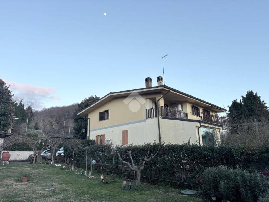 casa indipendente in vendita a Rocca Priora