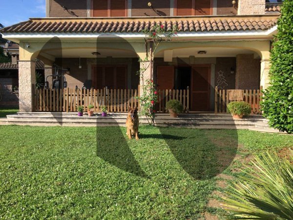 casa indipendente in vendita a Rocca Priora