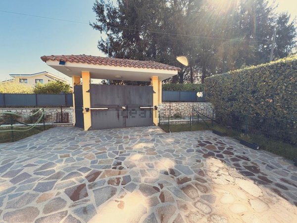 casa indipendente in vendita a Rocca Priora