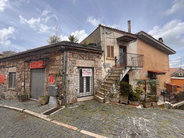 locale commerciale in vendita a Rocca Priora