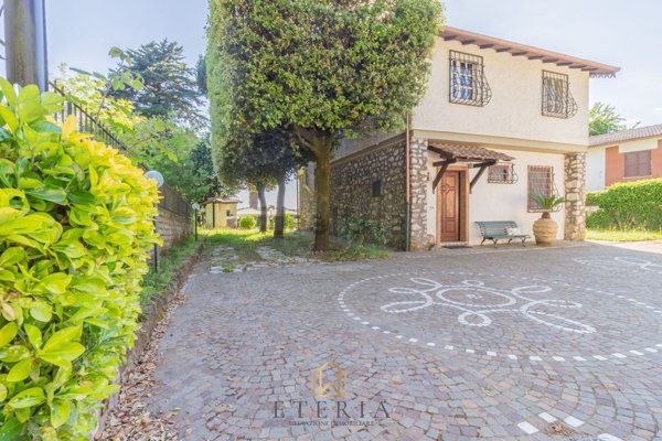 casa indipendente in vendita a Rocca Priora