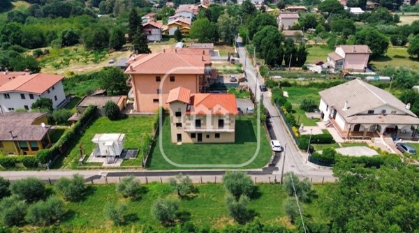 casa indipendente in vendita a Rocca Priora in zona Colle di Fuori