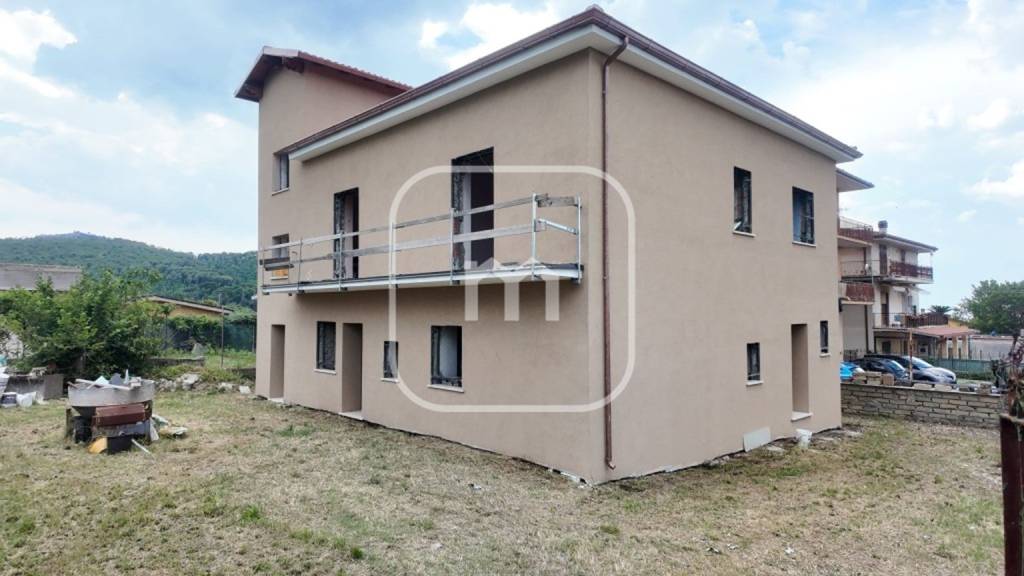 casa indipendente in vendita a Rocca Priora in zona Colle di Fuori