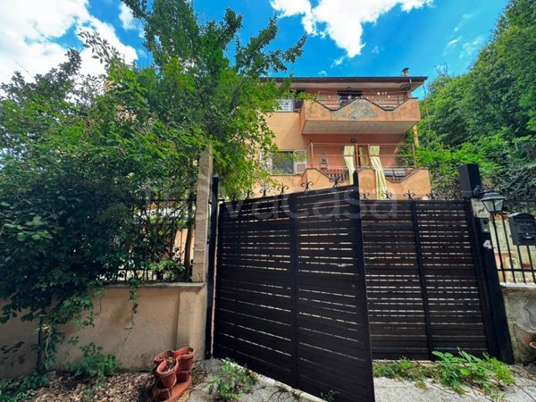 appartamento in vendita a Rocca Priora in zona Colle di Fuori