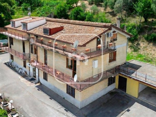appartamento in vendita a Rocca Priora in zona Colle di Fuori
