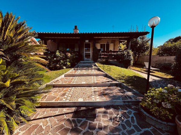 casa indipendente in vendita a Rocca Priora