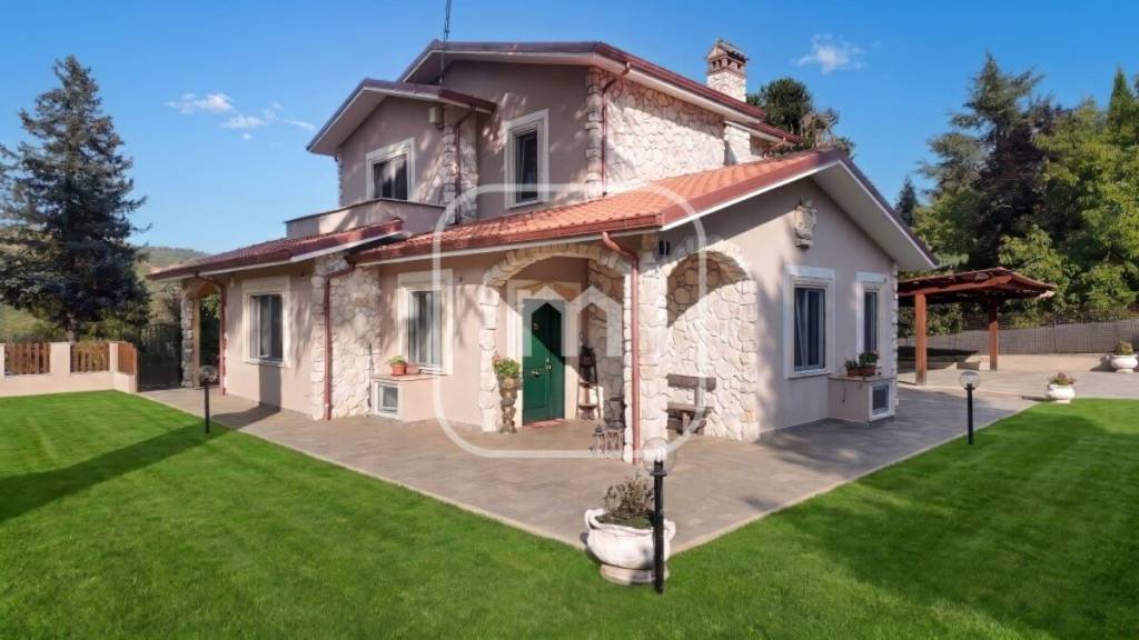 casa indipendente in vendita a Rocca Priora