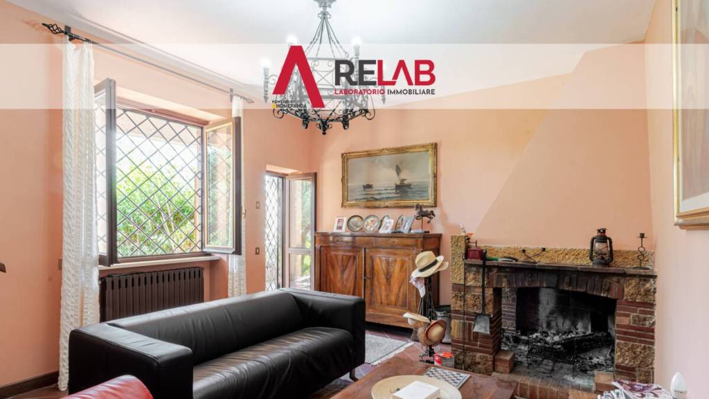 casa indipendente in vendita a Rocca Santo Stefano