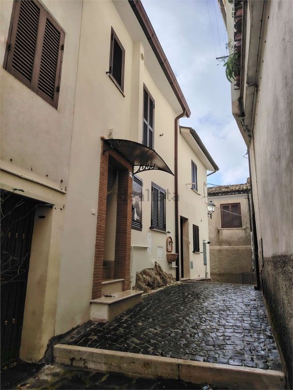 appartamento in vendita a Rocca Santo Stefano