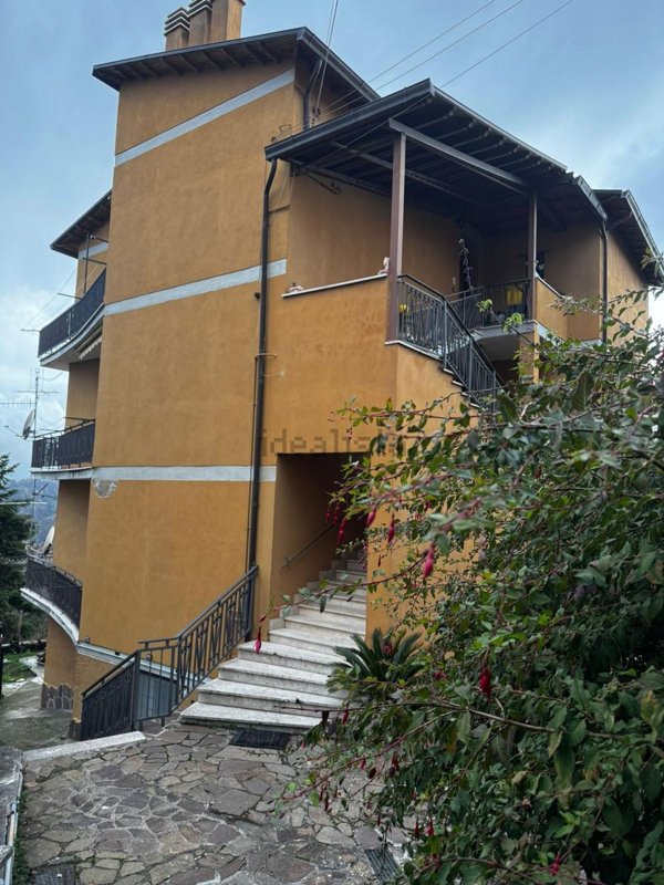 appartamento in vendita a Roiate